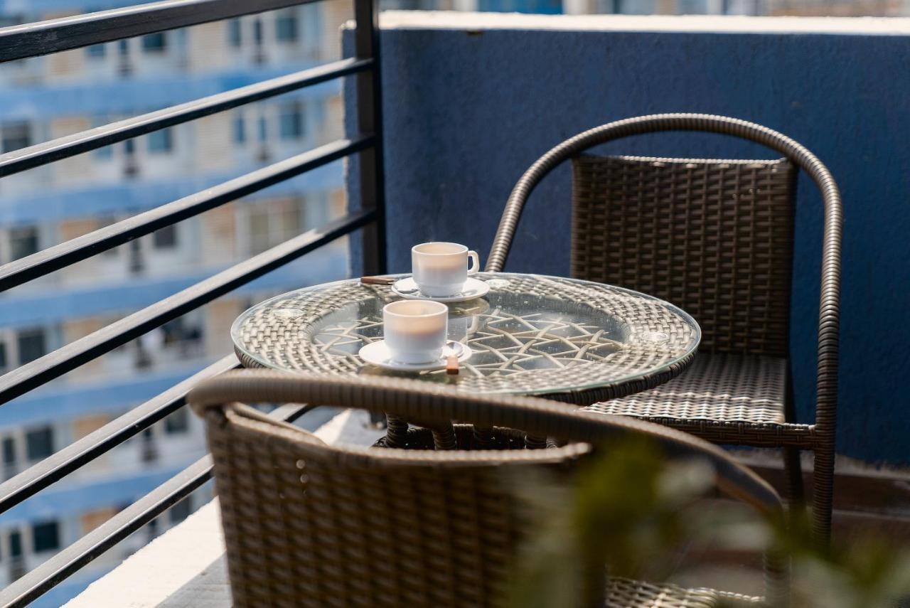Happy Apartments Batumi Exterior photo